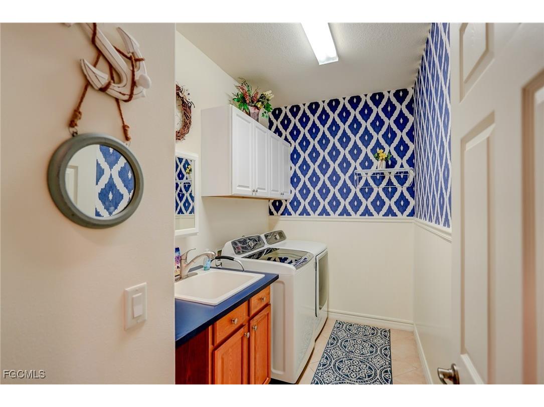 2645 Anguilla Drive Cape Coral FL 33991 2026000932 image18