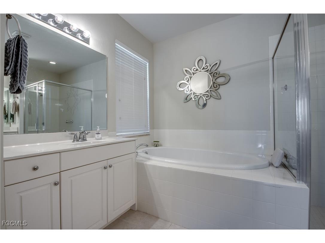 2647 Maraval Court Cape Coral FL 33991 2025019143 image15