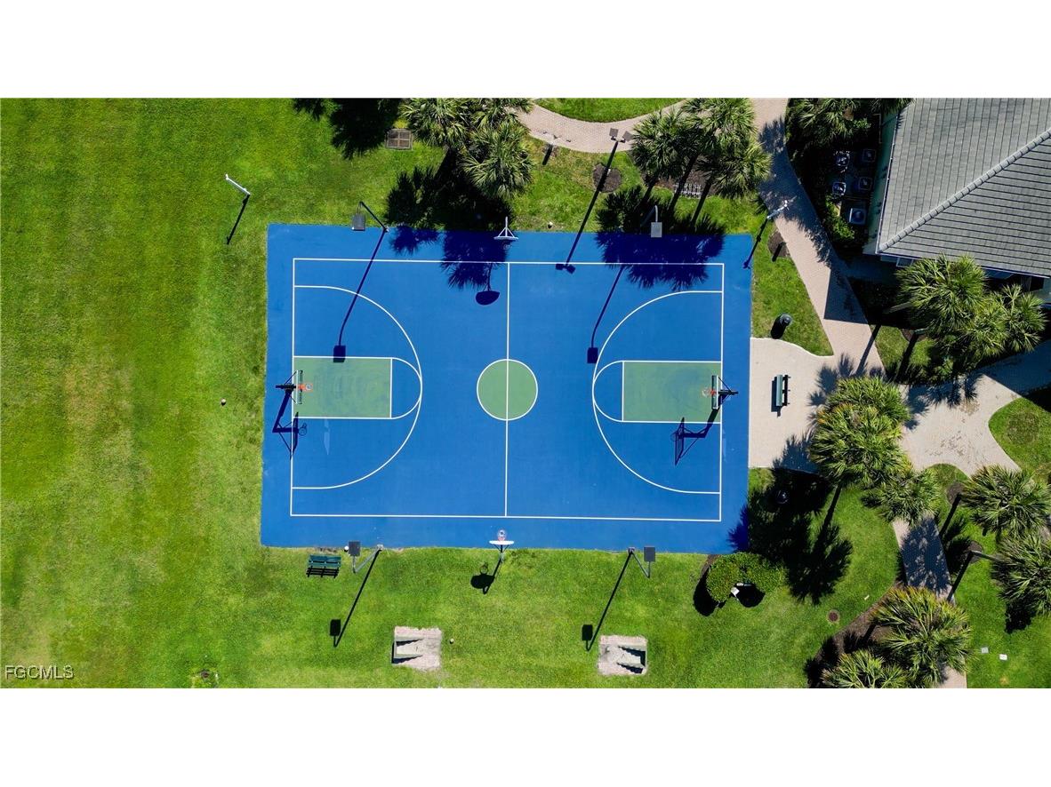 2647 Maraval Court Cape Coral FL 33991 2025019143 image40