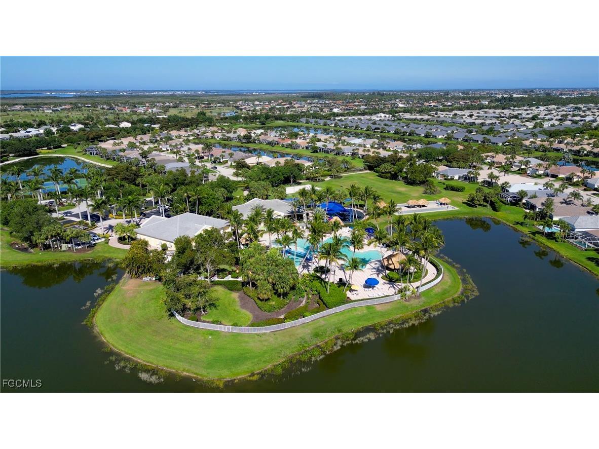 2647 Maraval Court Cape Coral FL 33991 2025019143 image43