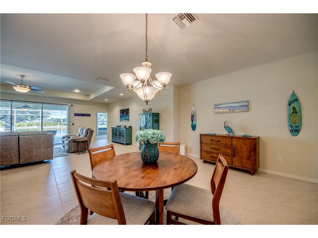 2647 Maraval Court Cape Coral FL 33991 2025019143 image7