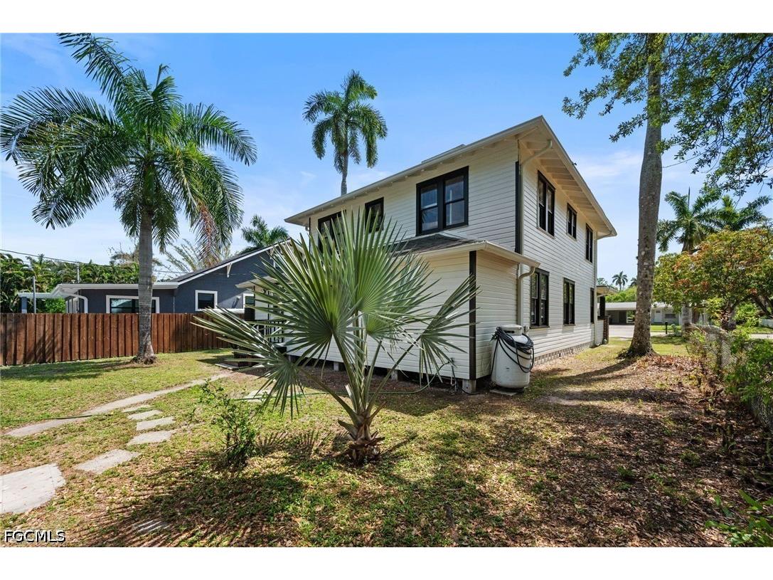 2647 Michigan Avenue Fort Myers FL 33916 2026013097 image36