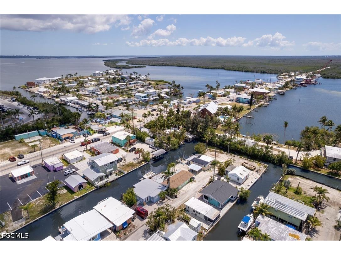 2647 Pine Street Matlacha FL 33993 2026016983 image36