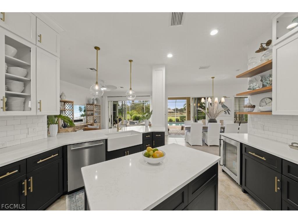 2648 Fairmont Isle Circle Cape Coral FL 33991 2026007671 image14