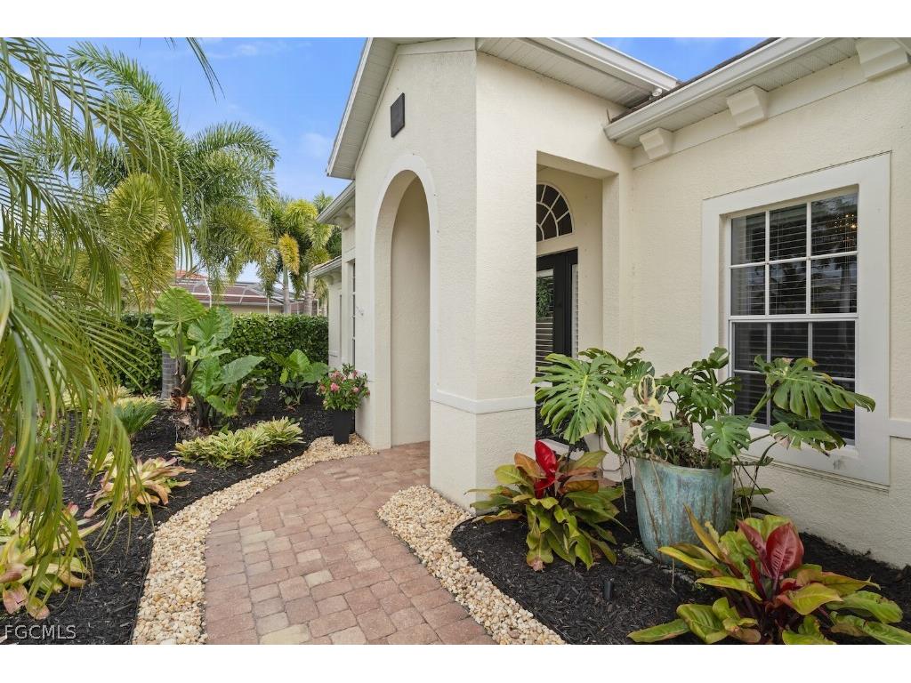 2648 Fairmont Isle Circle Cape Coral FL 33991 2026007671 image2