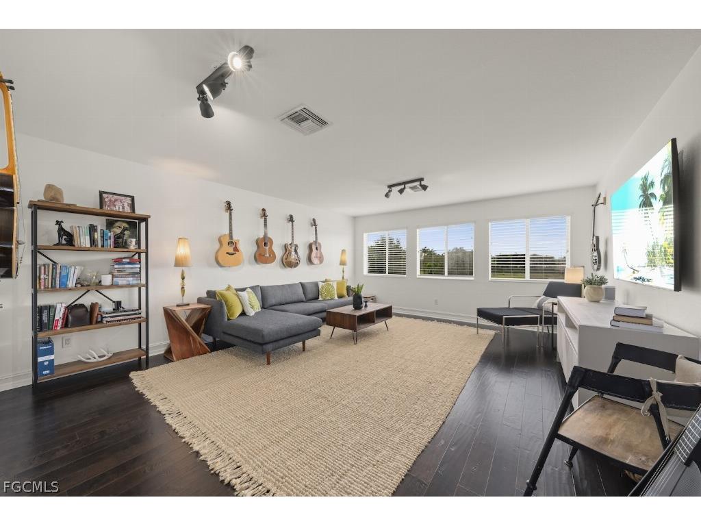 2648 Fairmont Isle Circle Cape Coral FL 33991 2026007671 image38