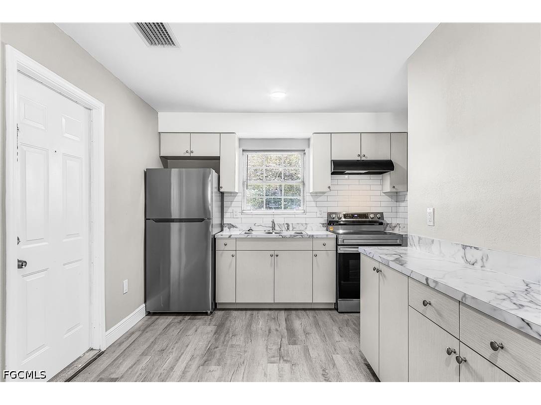 2648 Michigan Avenue Fort Myers FL 33916 2026022326 image11
