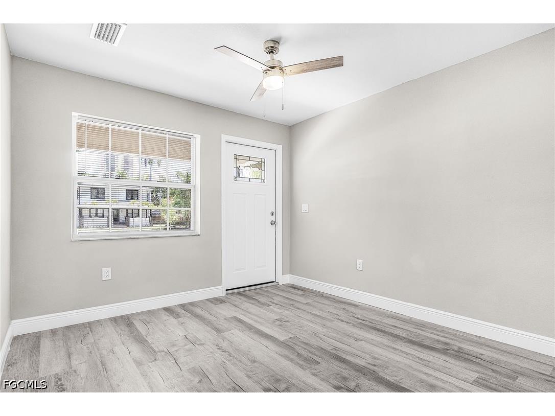 2648 Michigan Avenue Fort Myers FL 33916 2026022326 image6