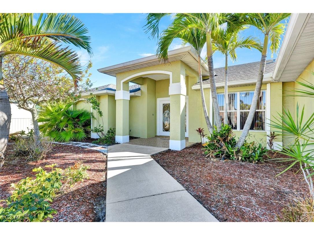 2648 SW 31st Lane Cape Coral FL 33914 2026007166 image1