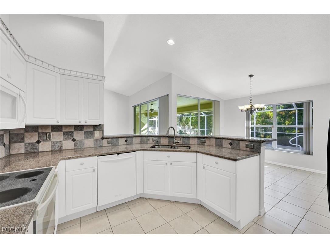 2648 SW 31st Lane Cape Coral FL 33914 2026007166 image6