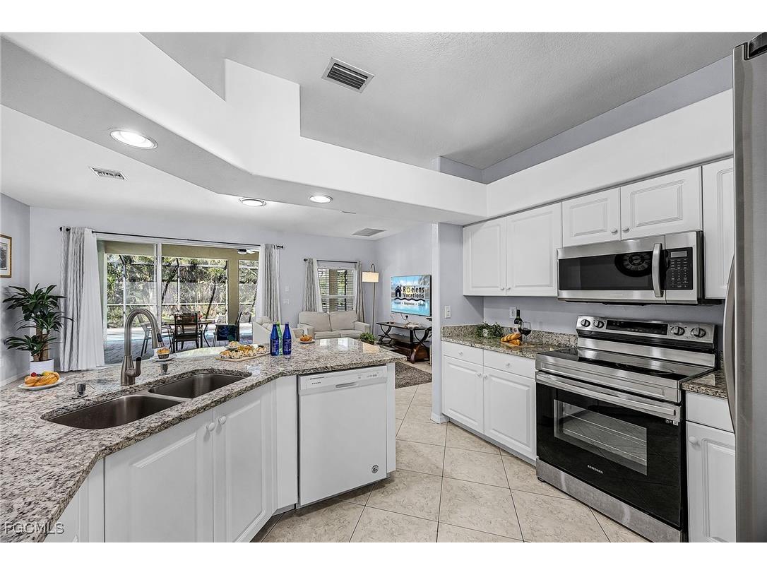 2649 SW 32nd Street Cape Coral FL 33914 2026000971 image6