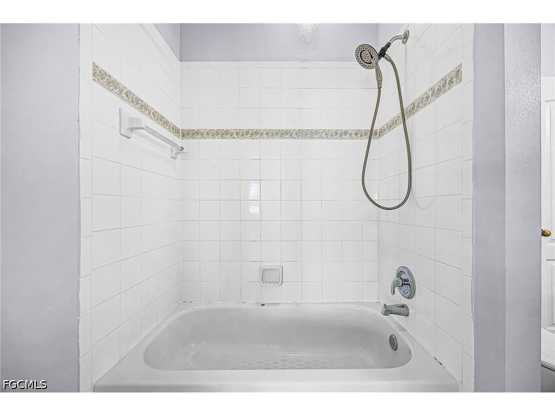 2649 SW 32nd Street Cape Coral FL 33914 2026029406 image20