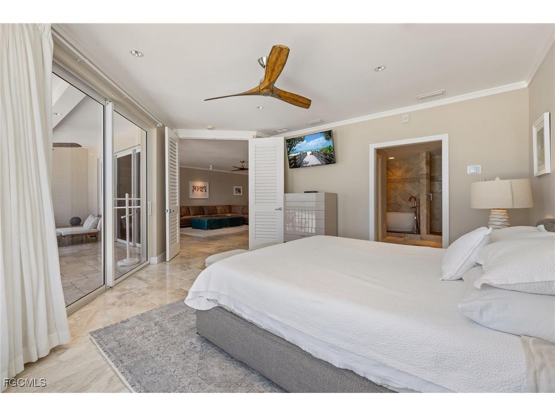 265 Barefoot Beach Boulevard #303 Bonita Springs FL 34134 2025025833 image23