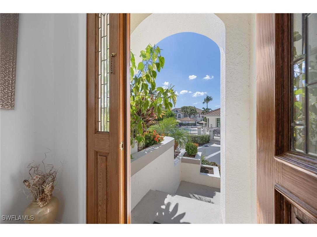 265 Colonade Circle #2703 Naples FL 34103 225076920 image10