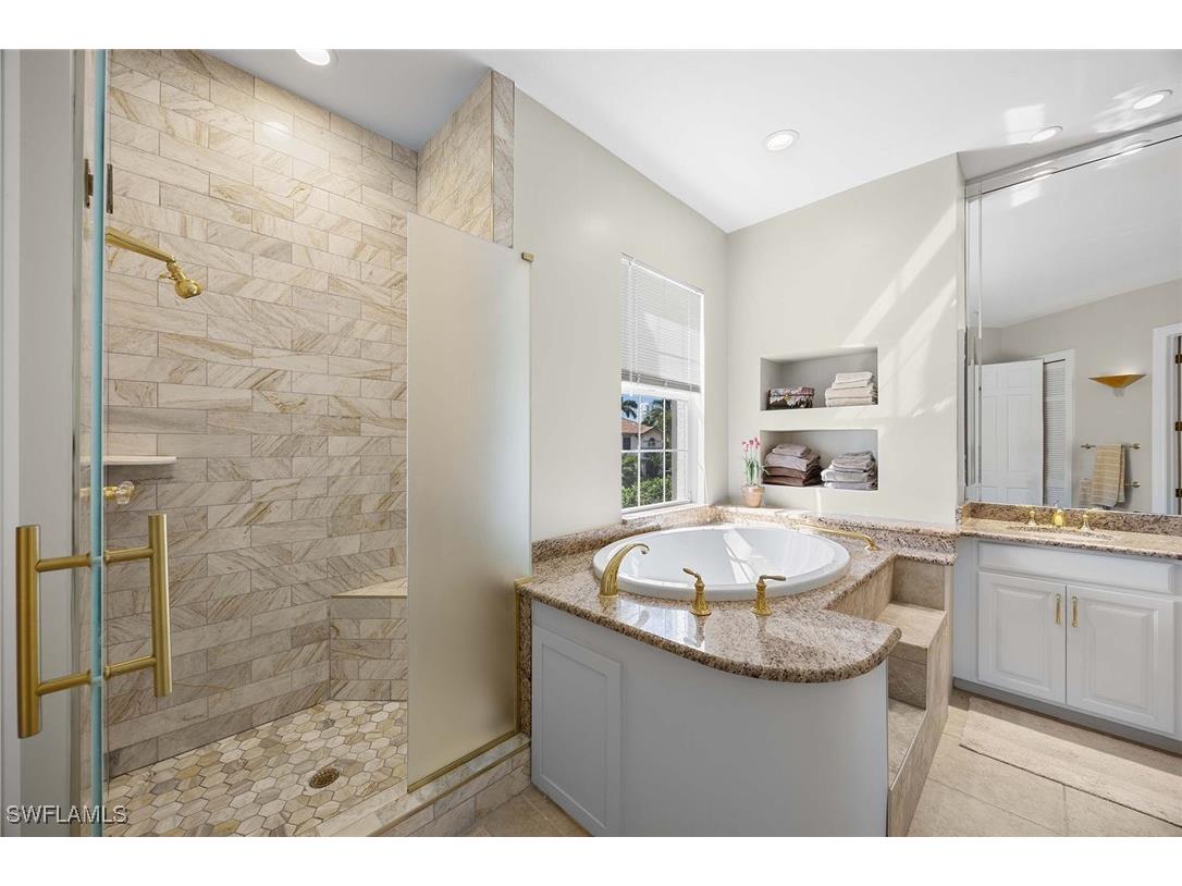 265 Colonade Circle #2703 Naples FL 34103 225076920 image30