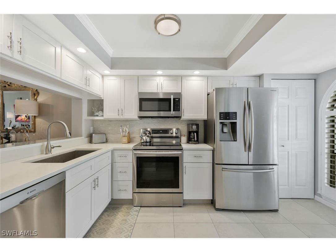265 Deerwood Circle #12 Naples FL 34113 226009482 image9