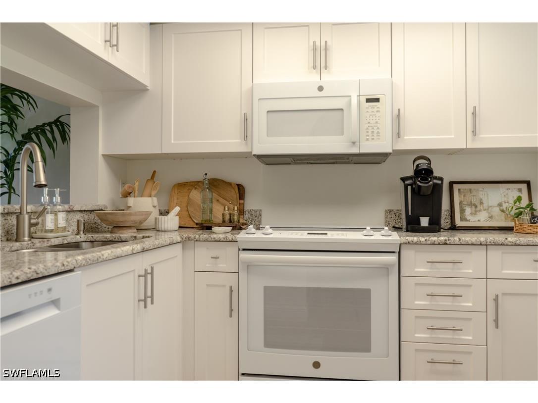 265 Deerwood Circle #10 Naples FL 34113 226015579 image19