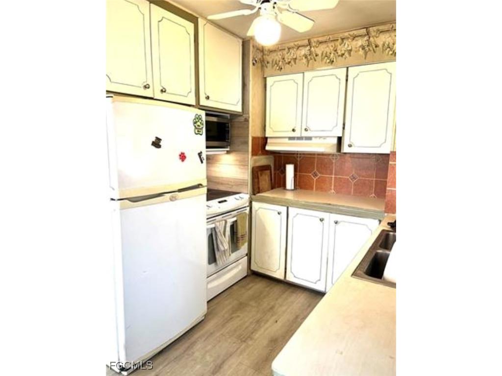 265 Fireball Lane North Fort Myers FL 33917 2025024889 image10