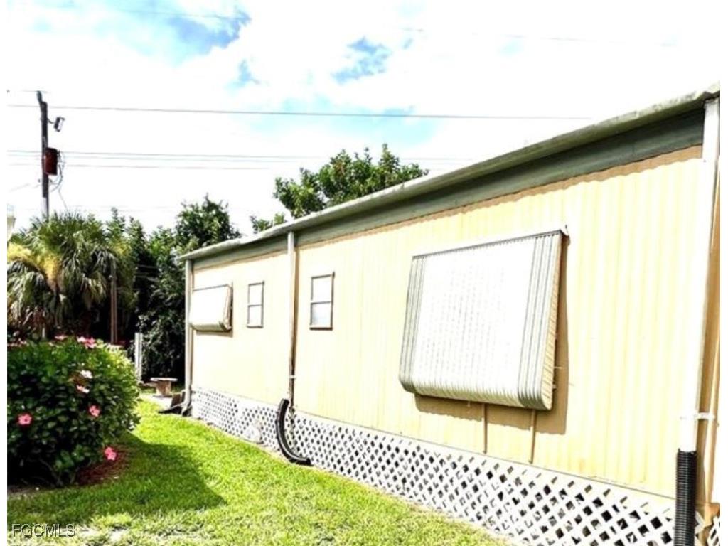 265 Fireball Lane North Fort Myers FL 33917 2025024889 image5