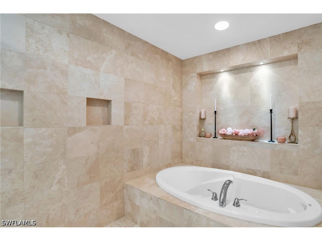265 Indies Way #1402 Naples FL 34110 226018314 image29