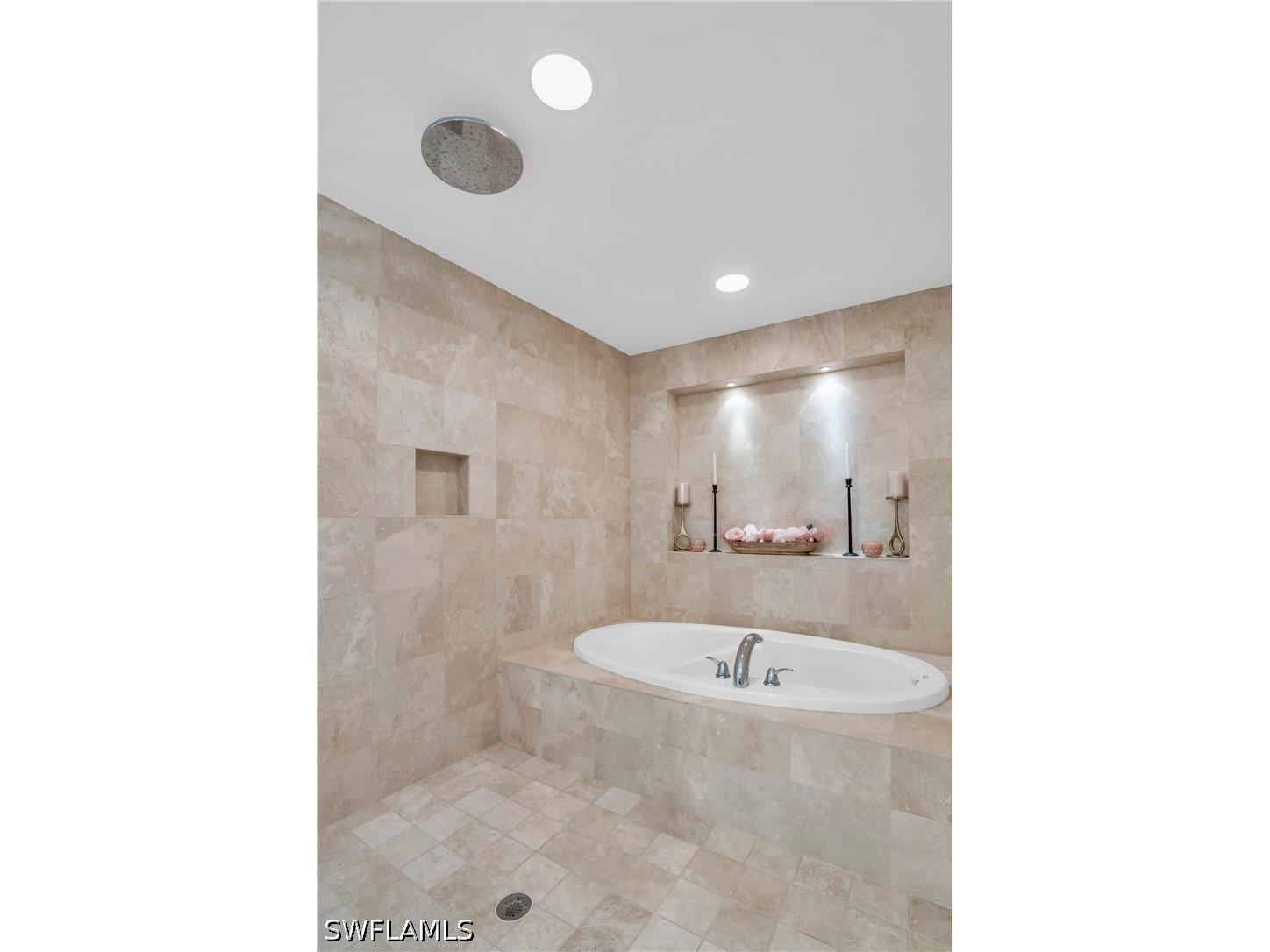 265 Indies Way #1402 Naples FL 34110 226018314 image30