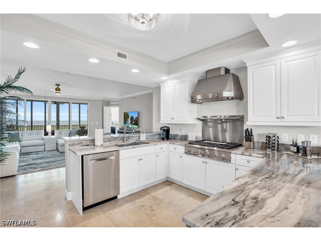 265 Indies Way #1404 Naples FL 34110 226018317 image5