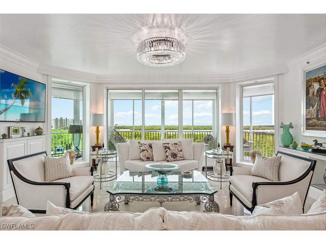 265 Indies Way #603 Naples FL 34110 223075369 image1