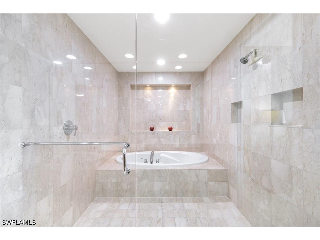 265 Indies Way #904 Naples FL 34110 226019656 image12