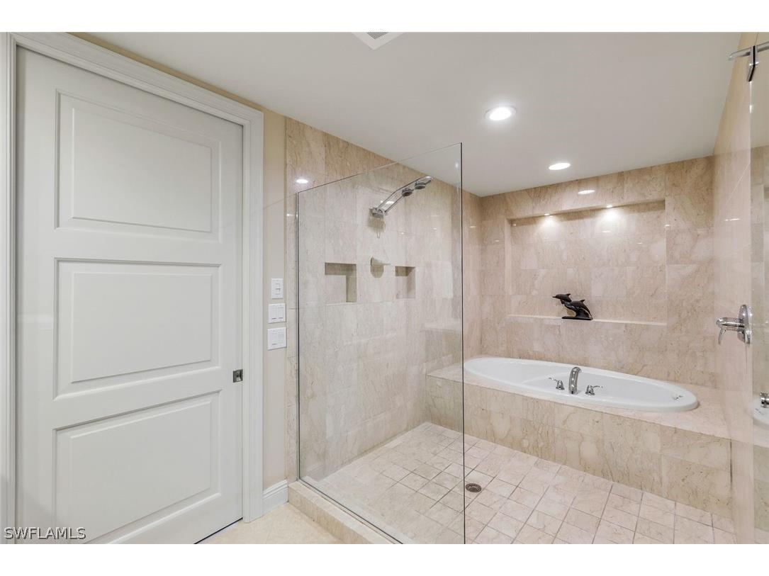 265 Indies Way #T02 Naples FL 34110 226008783 image20