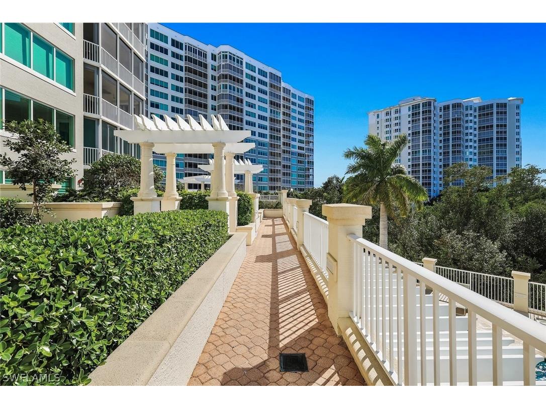 265 Indies Way #T02 Naples FL 34110 226008783 image30