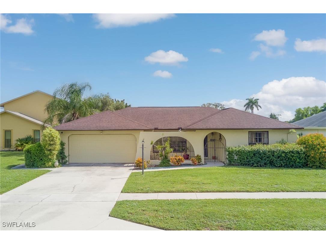 265 Marseille Drive Naples FL 34112 225065240 image1