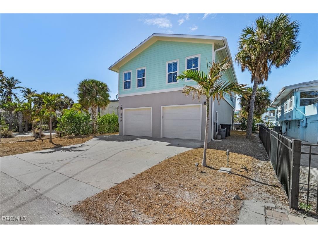 265 Primo Drive Fort Myers Beach FL 33931 2025015163 image1