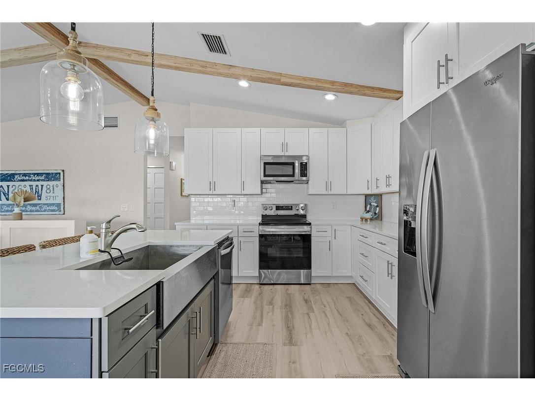 265 Primo Drive Fort Myers Beach FL 33931 2025015163 image11