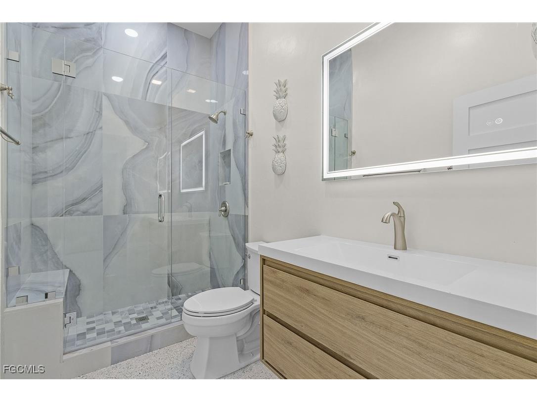 265 Primo Drive Fort Myers Beach FL 33931 2025015163 image21