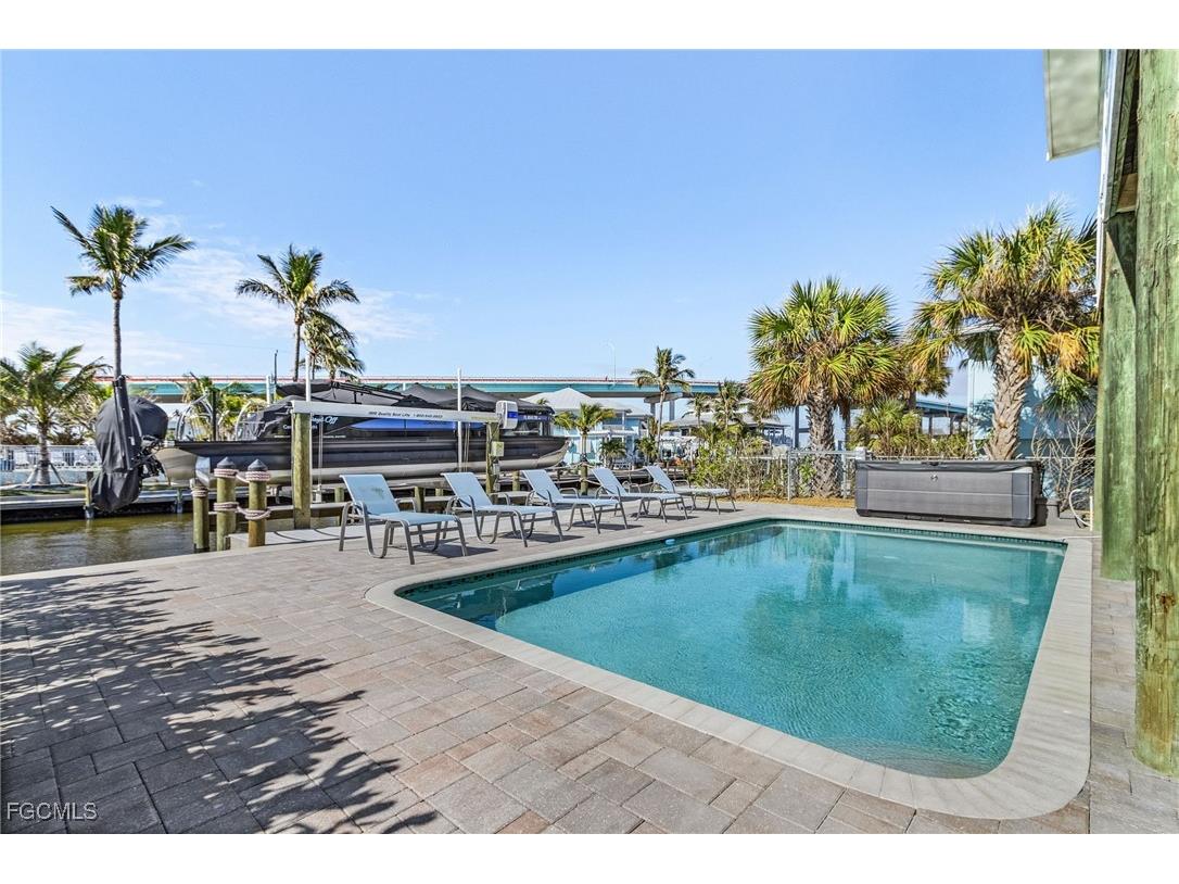 265 Primo Drive Fort Myers Beach FL 33931 2025015163 image22
