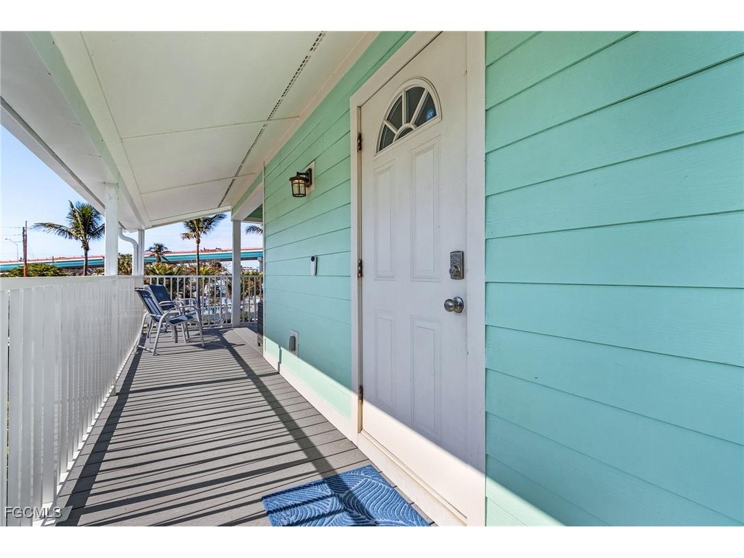 265 Primo Drive Fort Myers Beach FL 33931 2025015163 image4