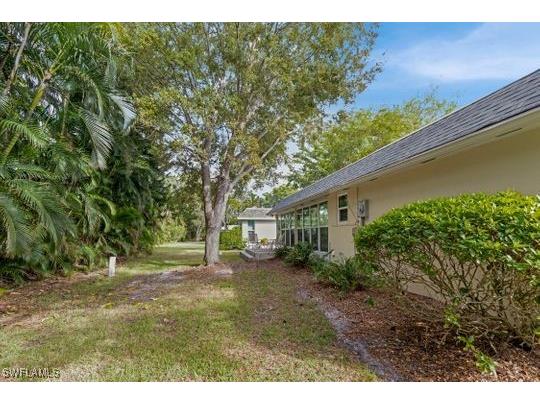265 Yorkshire Court #8 Naples FL 34112 225083552 image7