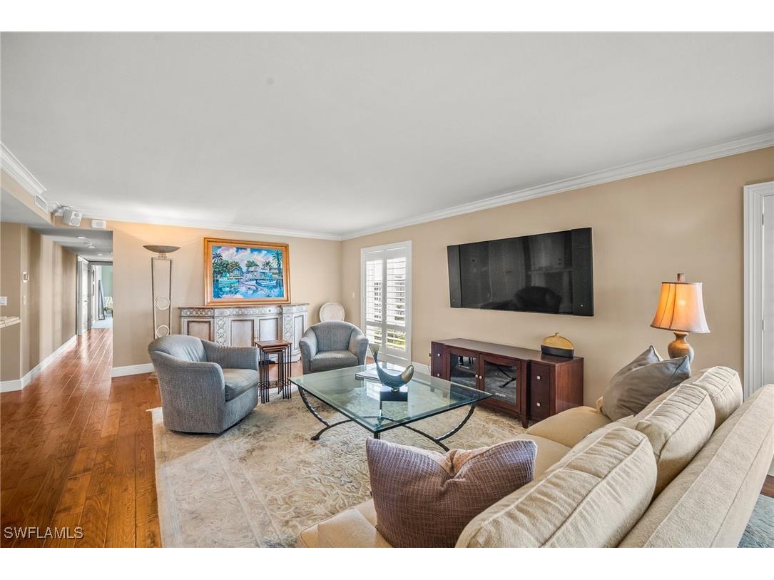 2650 Gulf Shore Boulevard N #701 Naples FL 34103 225036051 image20