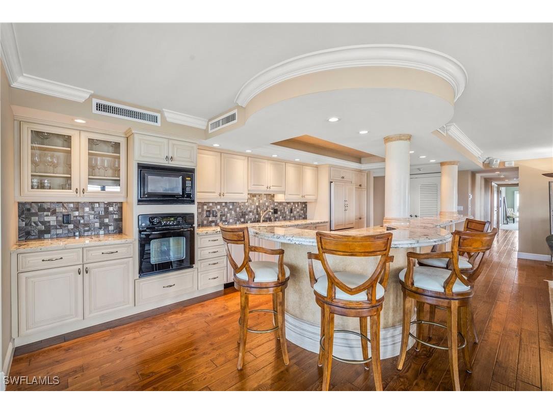 2650 Gulf Shore Boulevard N #701 Naples FL 34103 225036051 image24