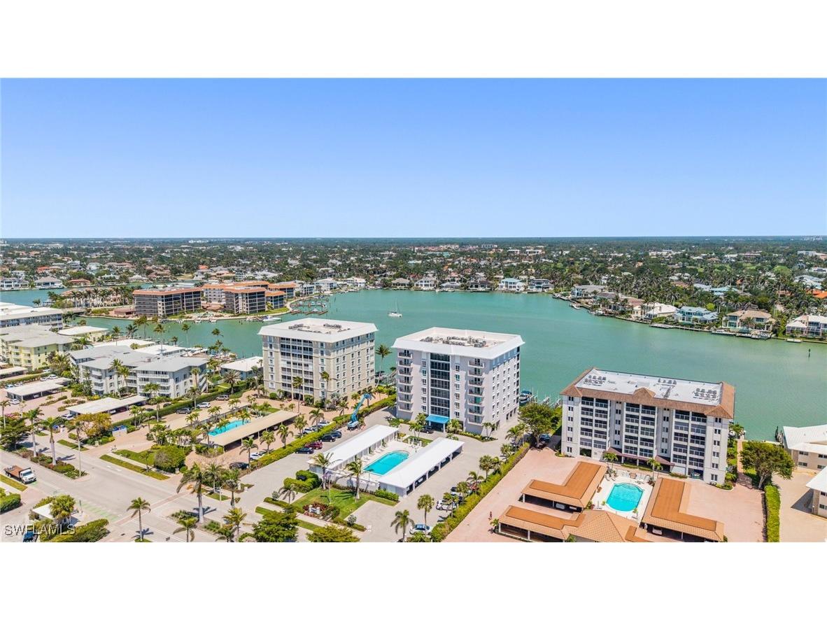 2650 Gulf Shore Boulevard N #701 Naples FL 34103 225036051 image35