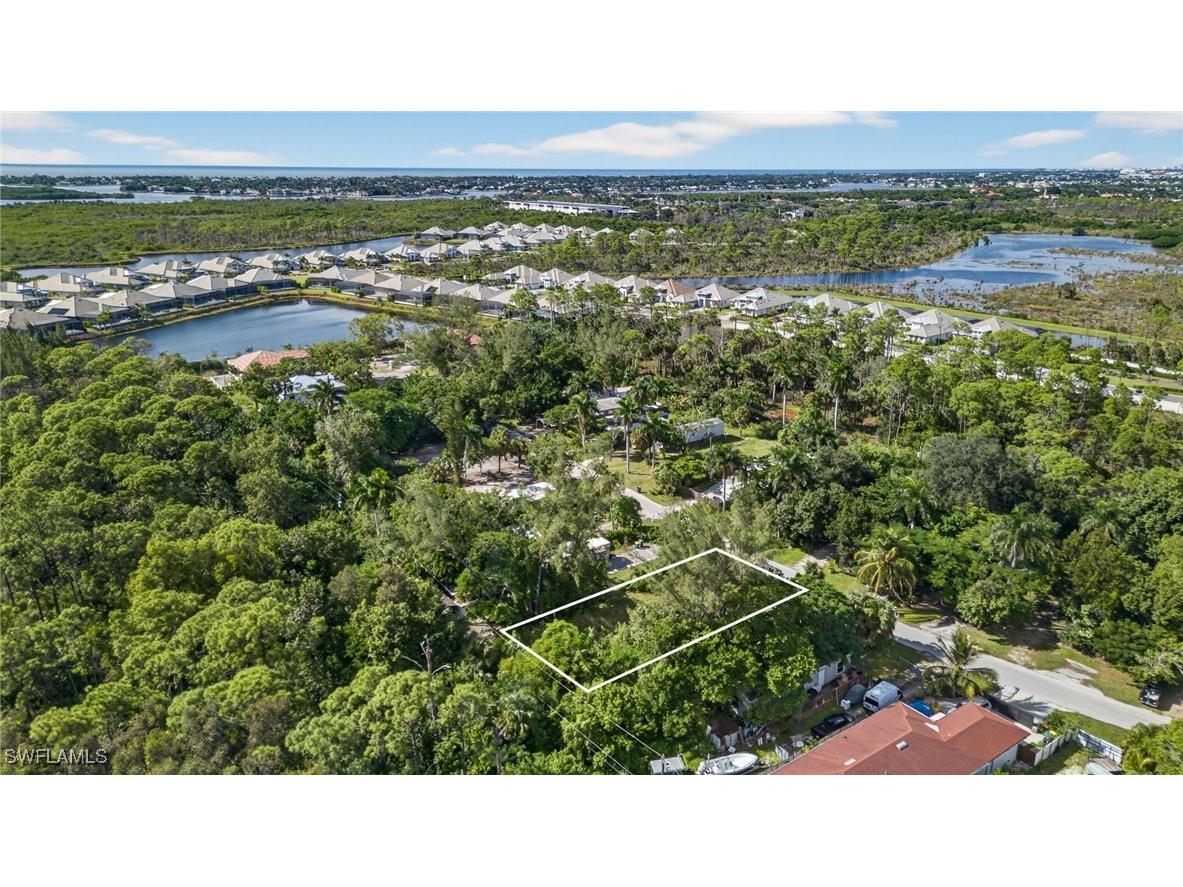 2650 Holly Avenue Naples FL 34112 225077265 image11