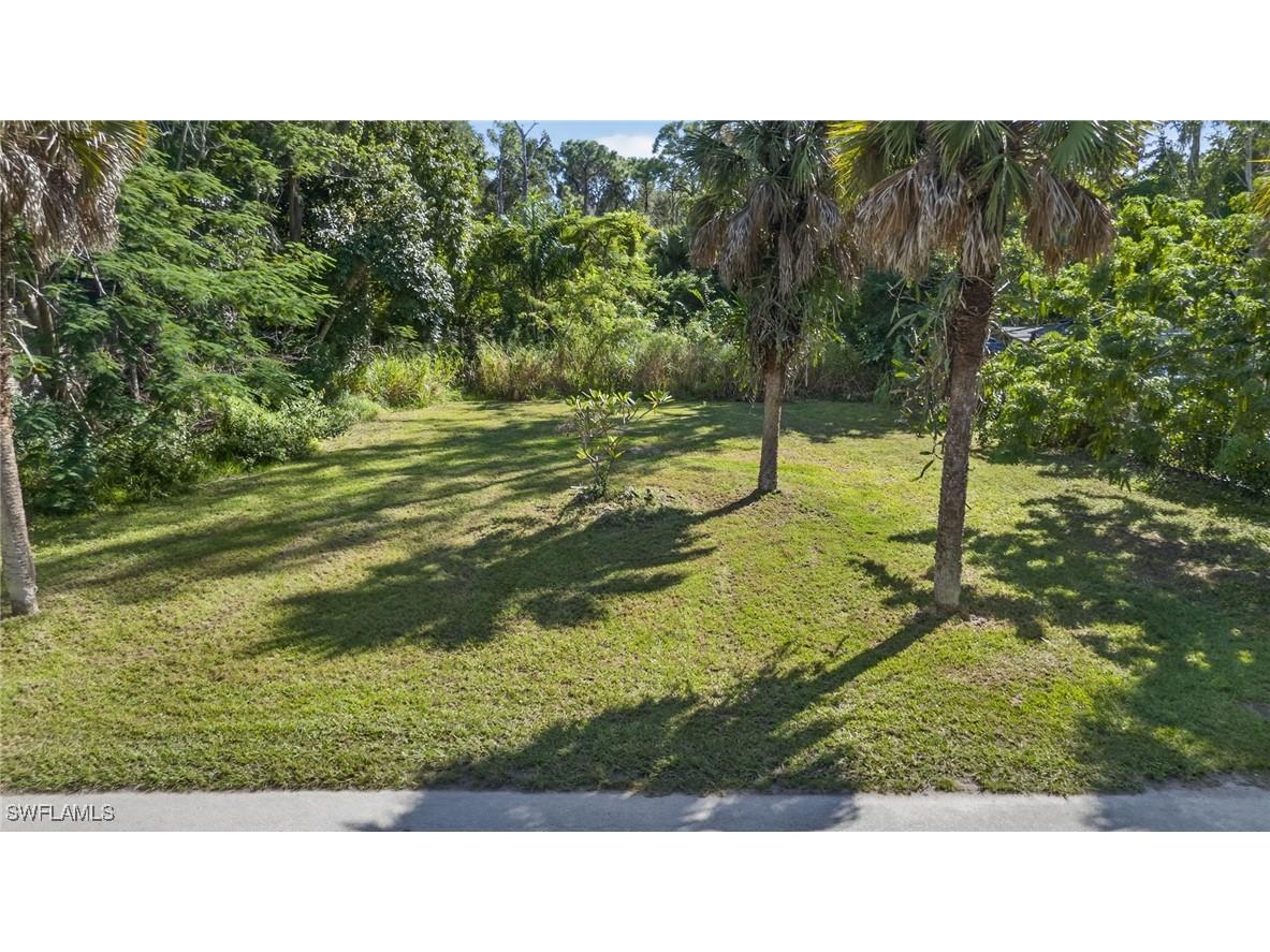 2650 Holly Avenue Naples FL 34112 225077265 image2