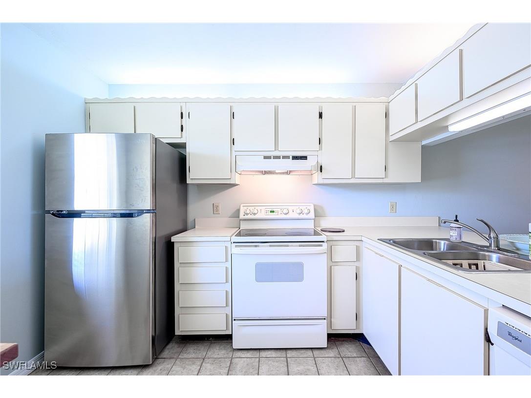 2650 Kings Lake Boulevard #6-202 Naples FL 34112 225024308 image4