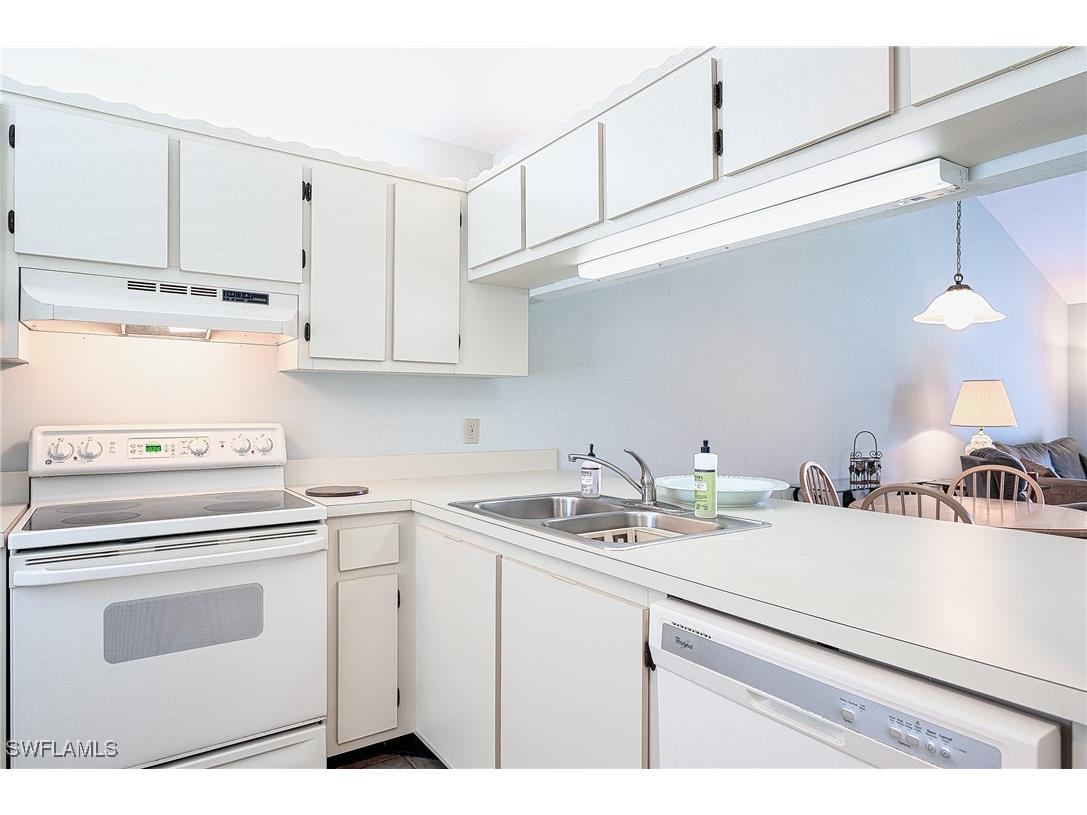 2650 Kings Lake Boulevard #6-202 Naples FL 34112 225024308 image6