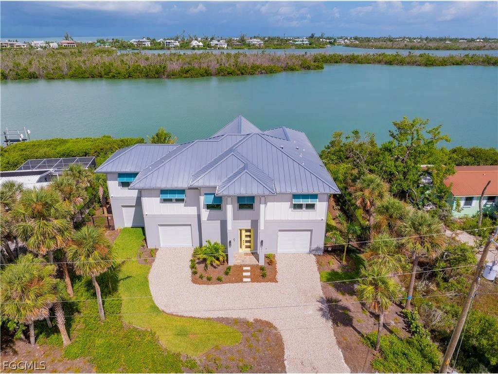2651 Coconut Drive Sanibel FL 33957 2026007157 image1