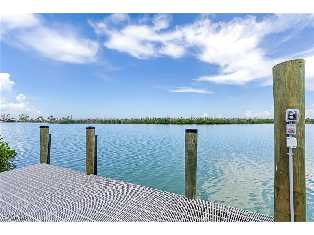 2651 Coconut Drive Sanibel FL 33957 2026007157 image35