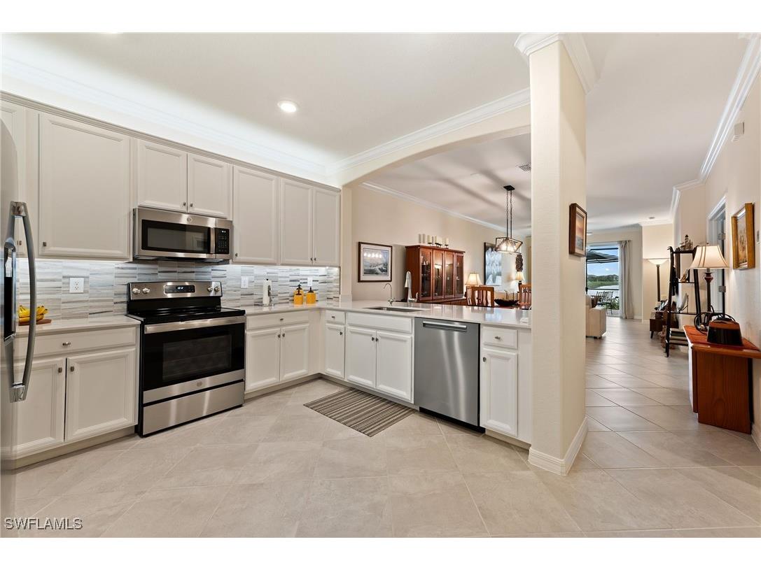 2652 Vine Avenue Naples FL 34120 225078826 image10