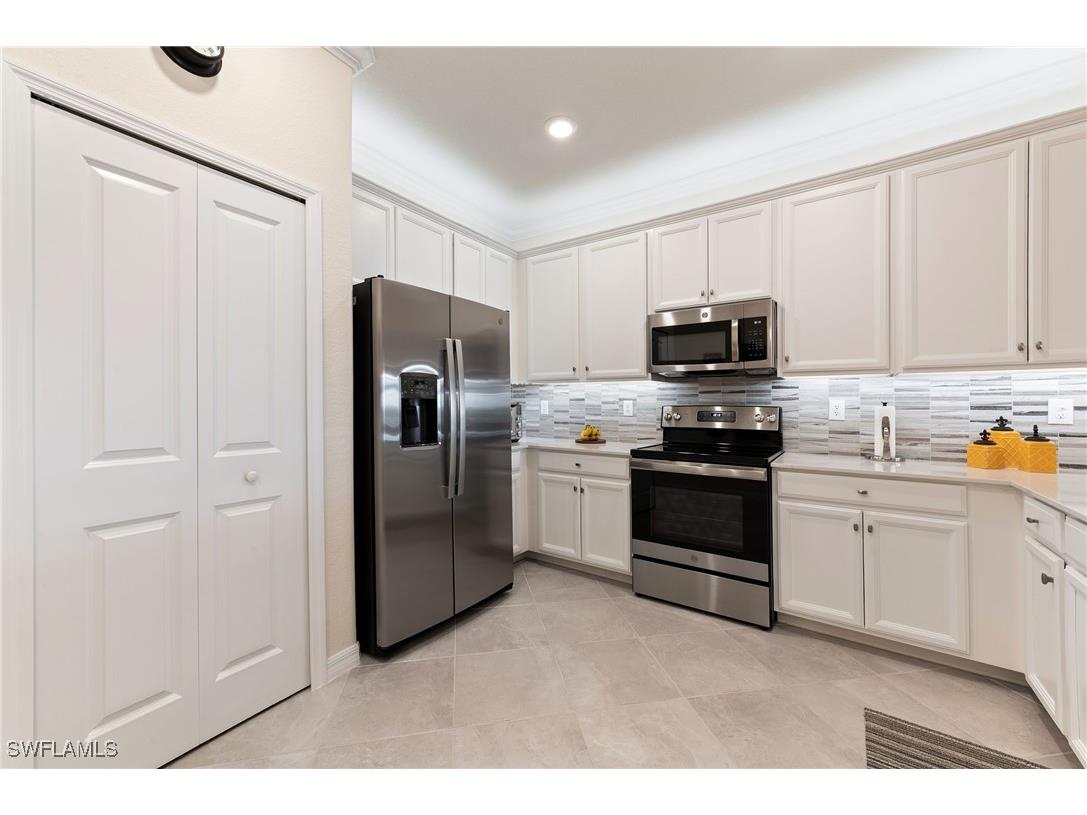 2652 Vine Avenue Naples FL 34120 225078826 image11