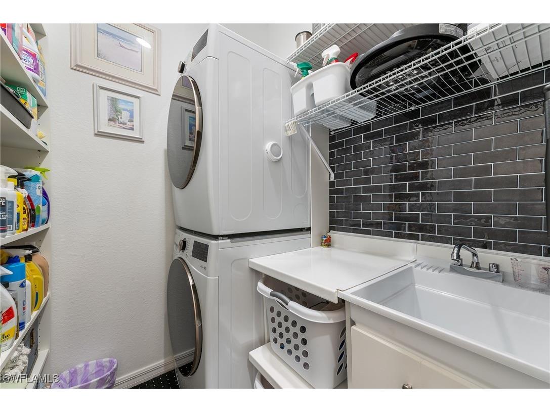 2652 Vine Avenue Naples FL 34120 225078826 image17