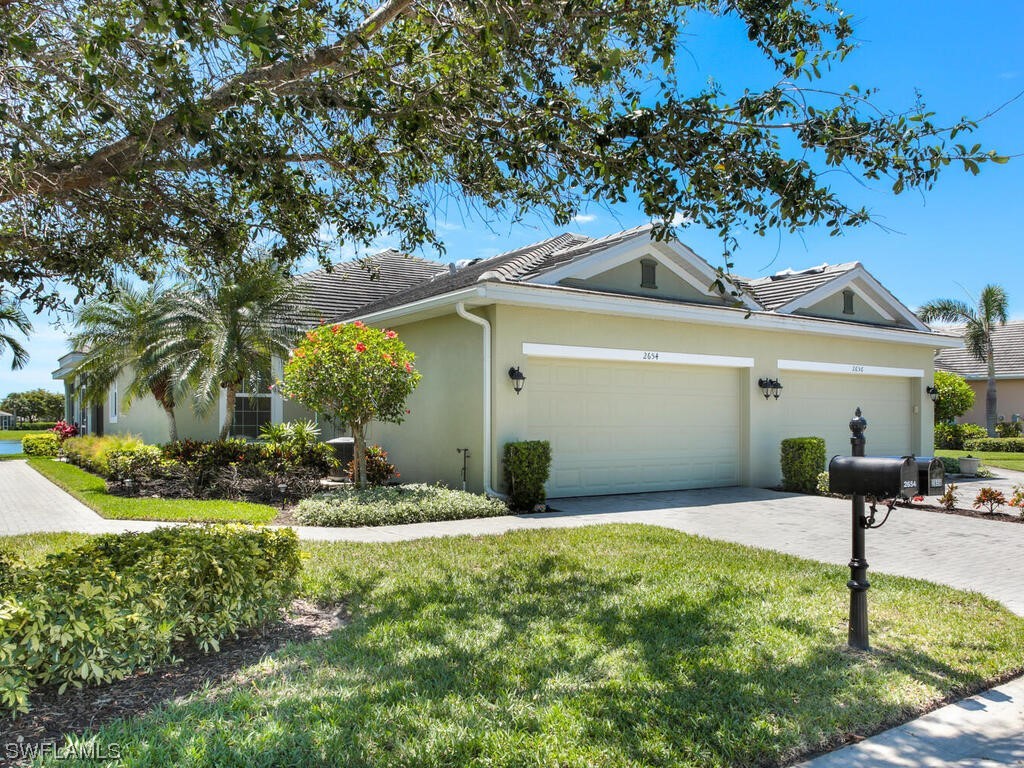2654 Anguilla Drive Cape Coral FL 33991 223030189 image1